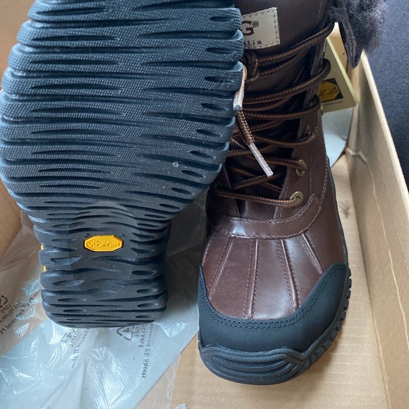 UGG Adirondack ii womens size 7 BNIB - Picture 7 of 7